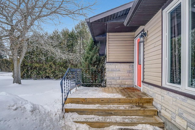 1 - 1949 Stittsville Main Street