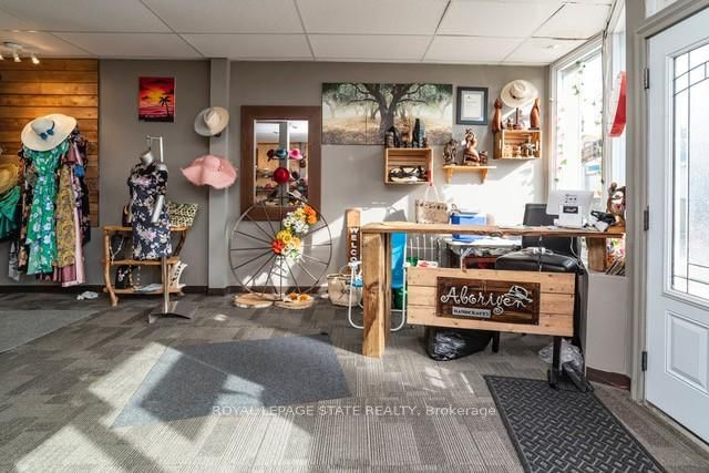 239 Main St W, Port Colborne, L3K 3V7 | Image 3