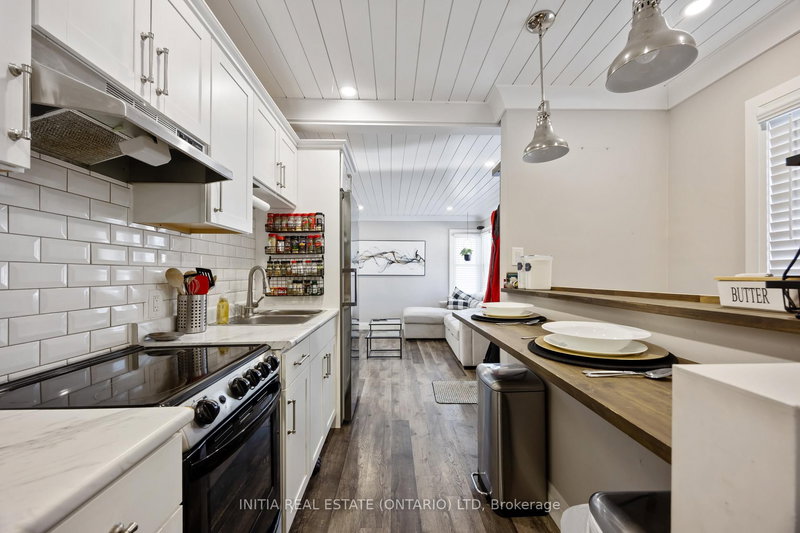 269 Ross Ave, Sarnia, N7T 1K1 | Image 3