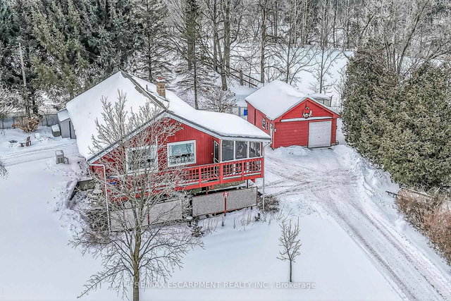 1686 Old Brock Street