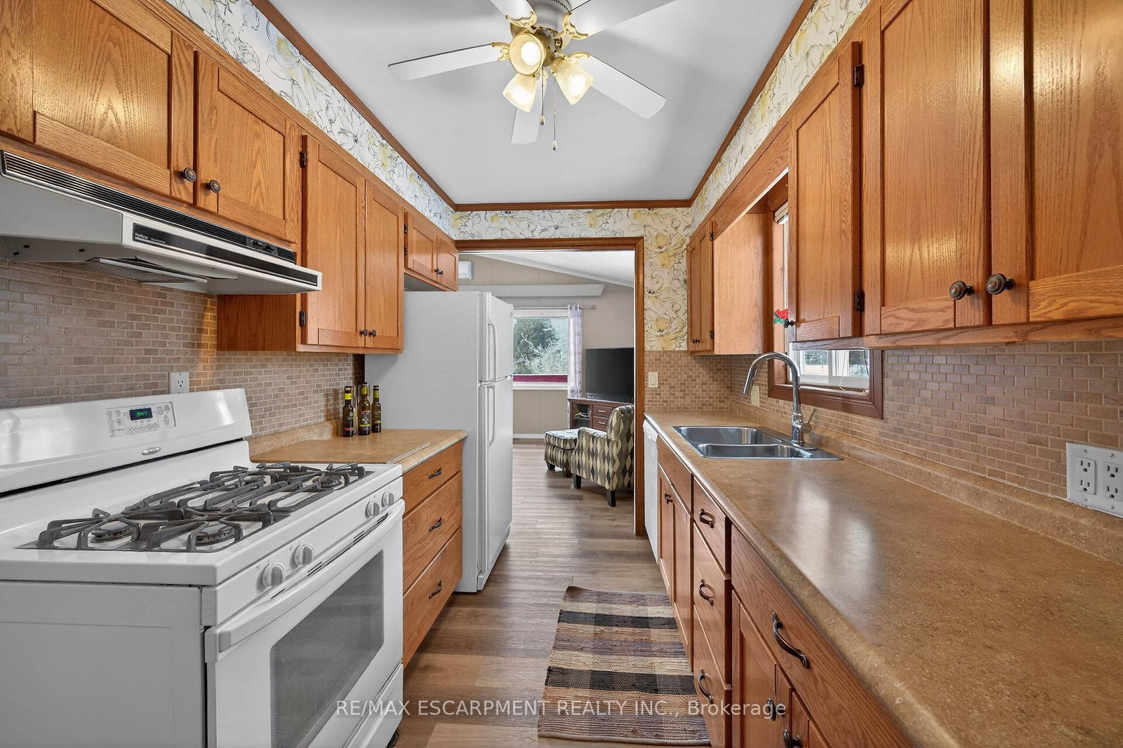 1686 Old Brock Street • Norfolk, ON photo 15