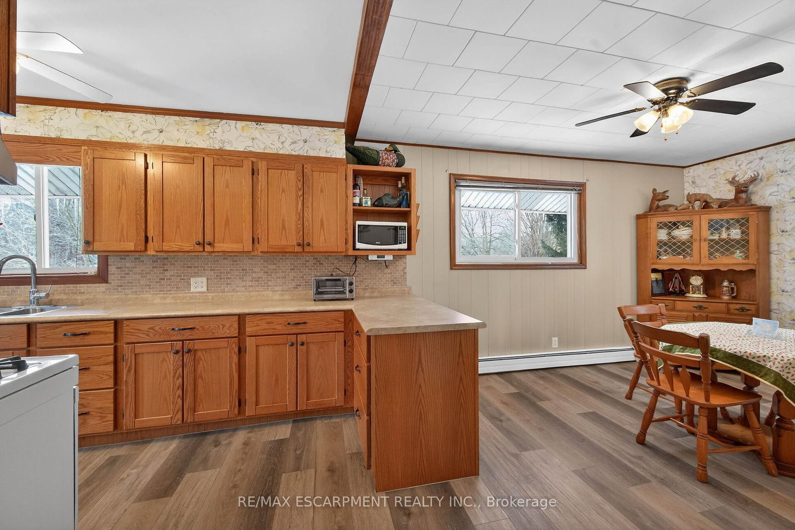 1686 Old Brock Street • Norfolk, ON photo 18