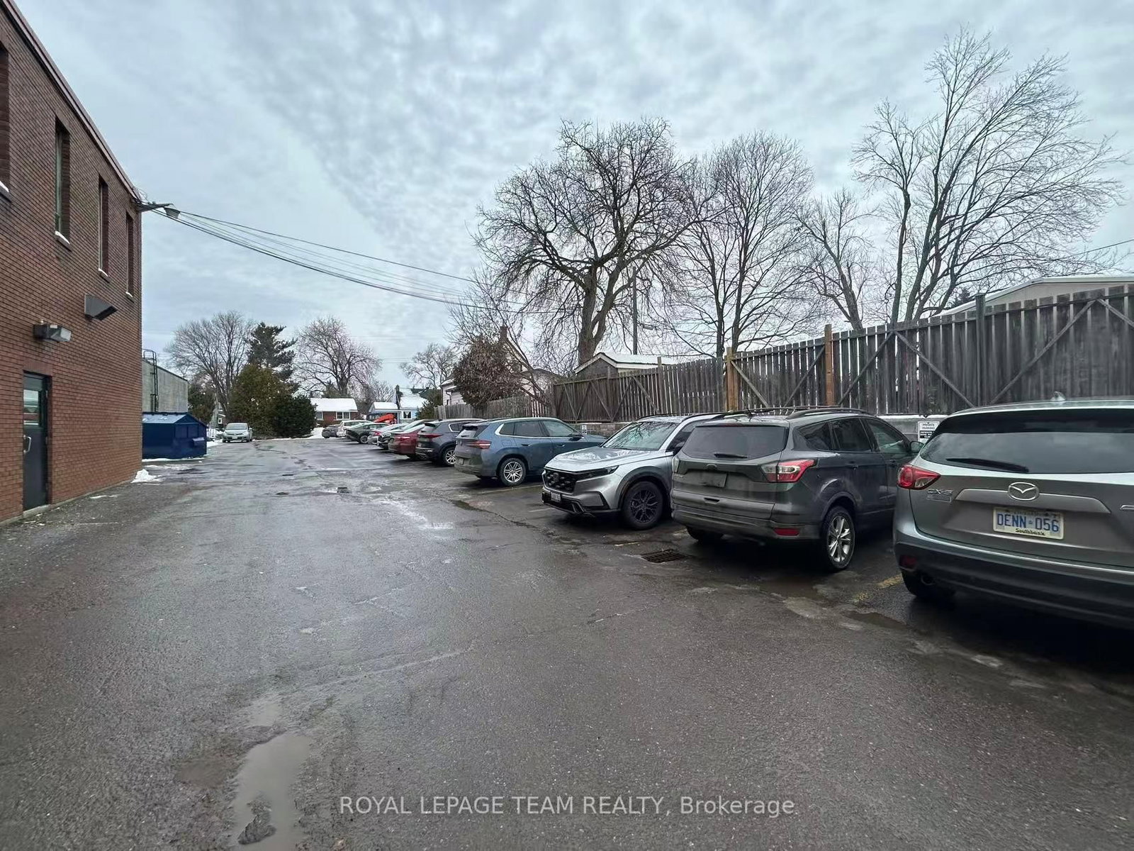 1695 Bank Street, Unit 202 - Photo 4