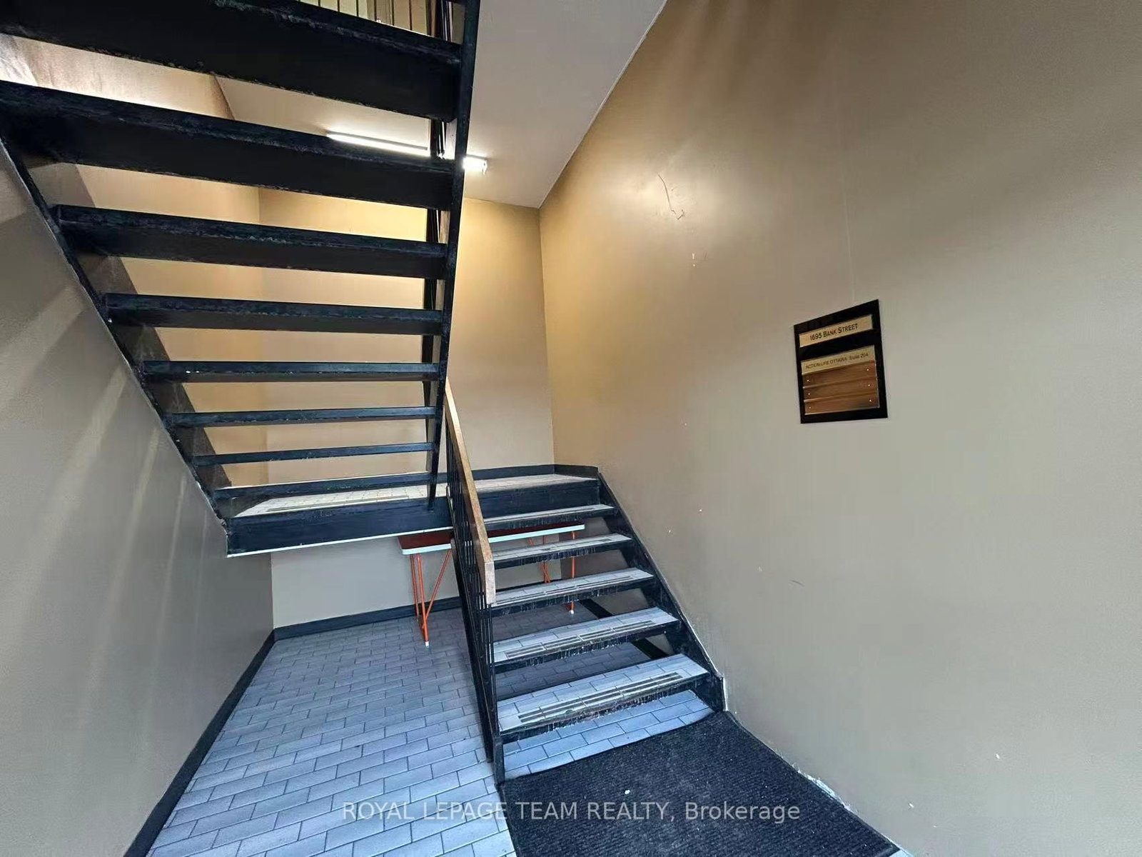 1695 Bank Street, Unit 203 - Photo 6