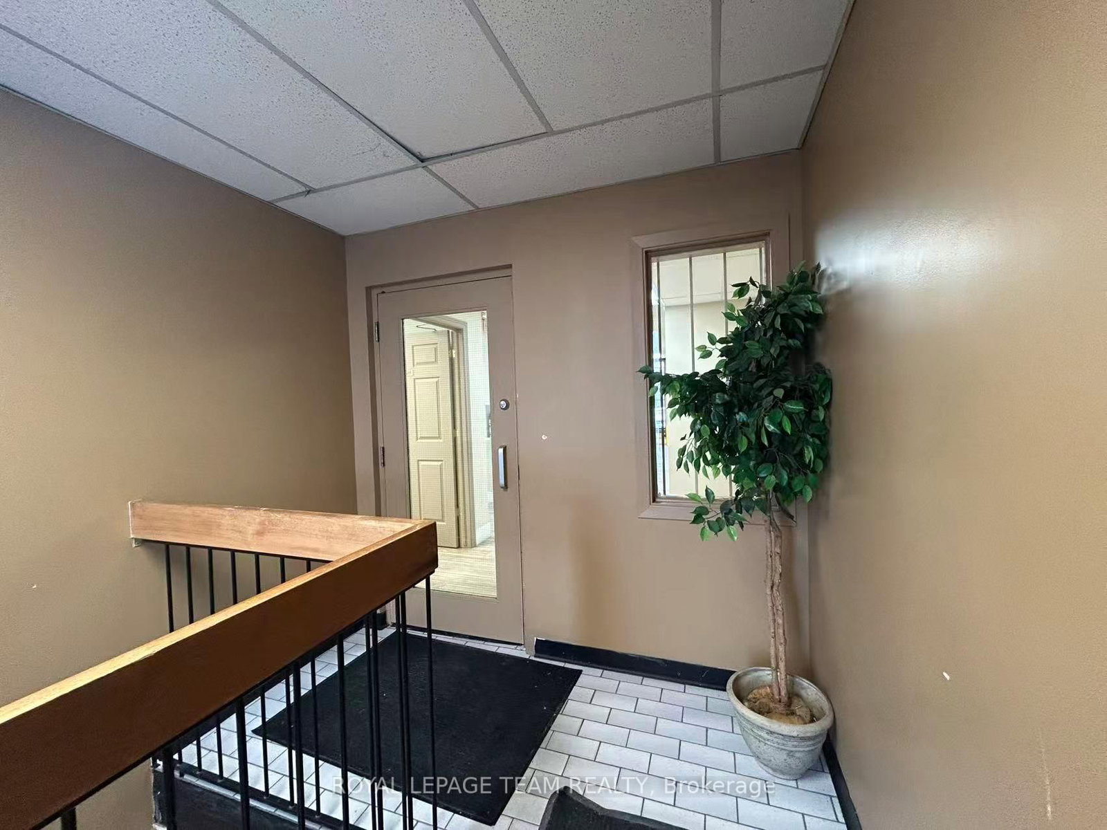 1695 Bank Street, Unit 203 - Photo 8