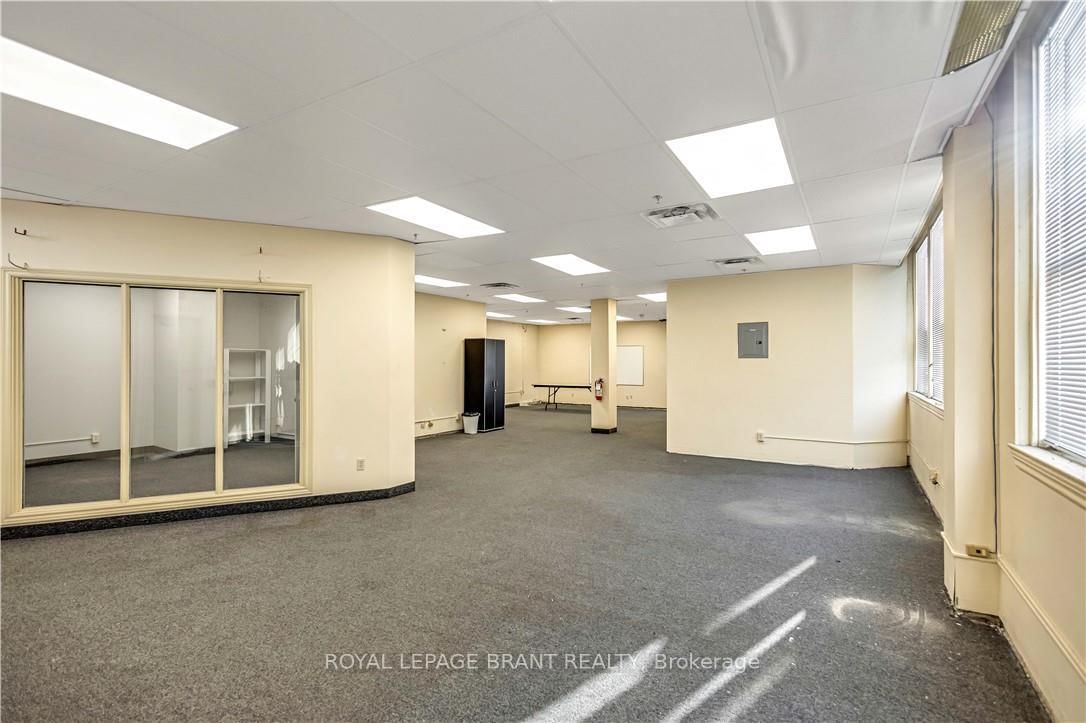 148 Mohawk Street, Unit D - Photo 12