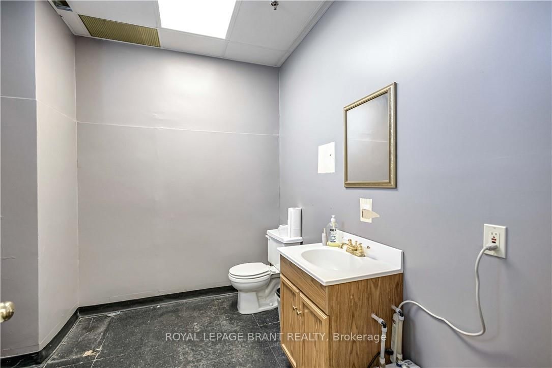 148 Mohawk Street, Unit D - Photo 14