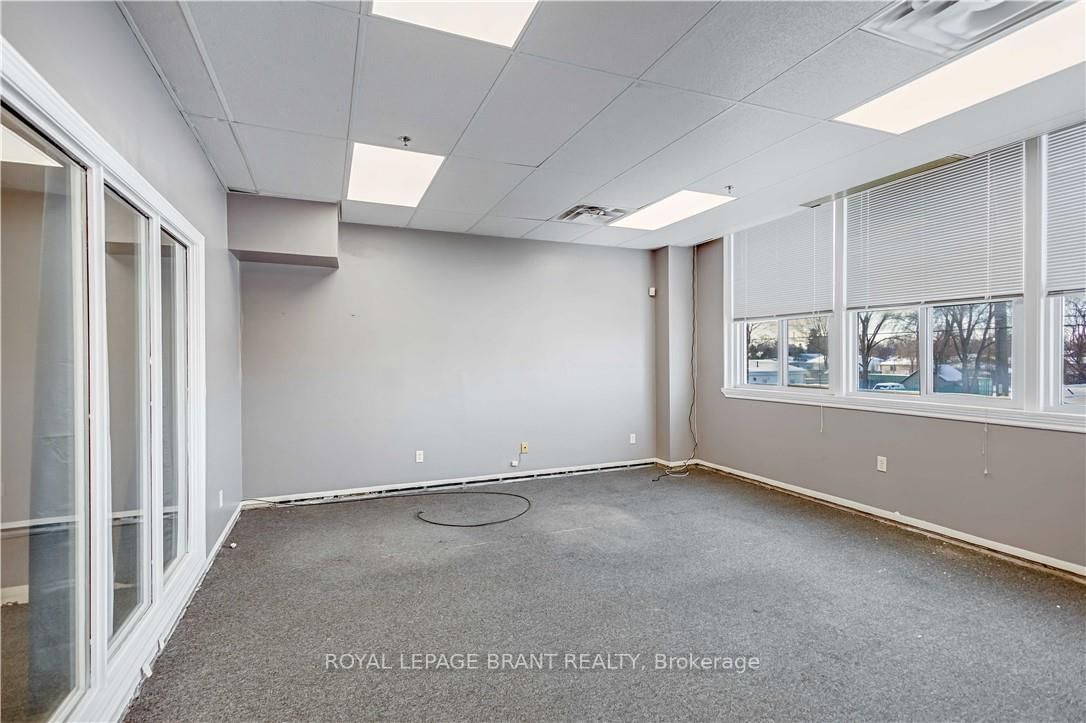 148 Mohawk Street, Unit D - Photo 18