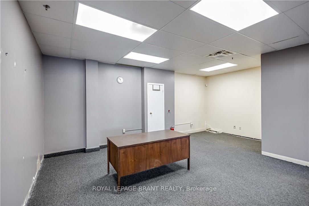 148 Mohawk Street, Unit D - Photo 21