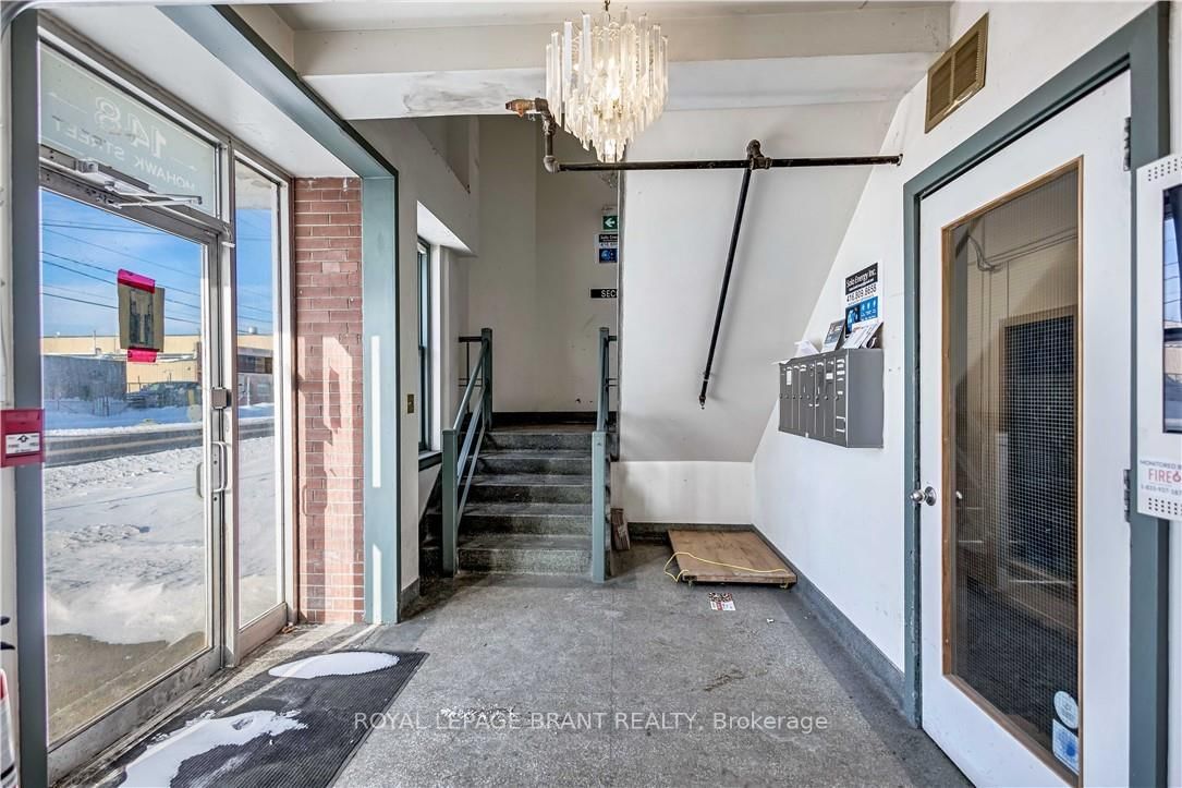 148 Mohawk Street, Unit D - Photo 27