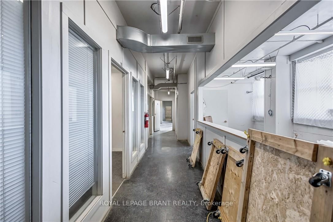 148 Mohawk Street, Unit D - Photo 30