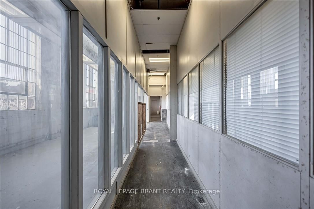 148 Mohawk Street, Unit D - Photo 31