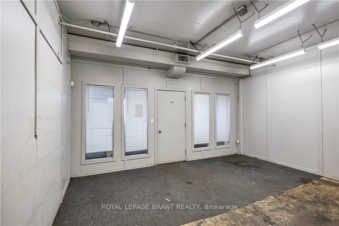 148 Mohawk Street, Unit D - Photo 33