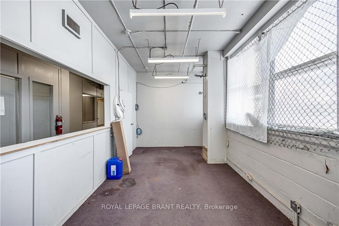 148 Mohawk Street, Unit D - Photo 35