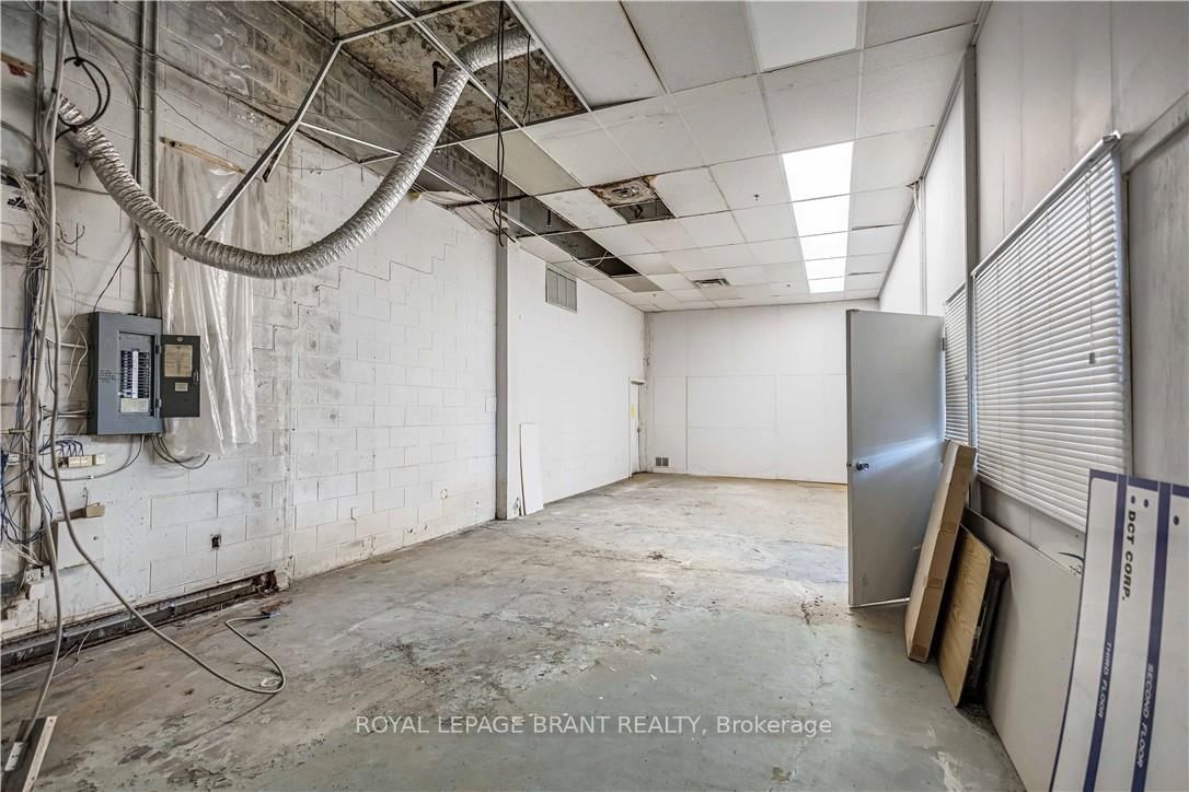 148 Mohawk Street, Unit D - Photo 37