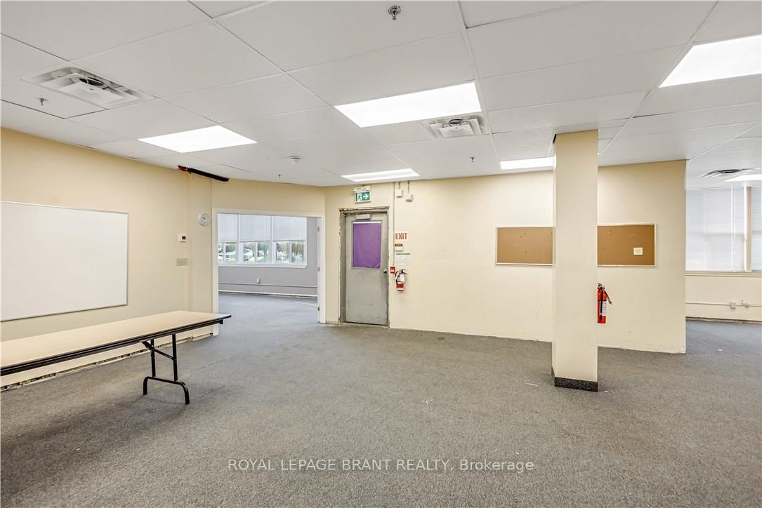 148 Mohawk Street, Unit D - Photo 6