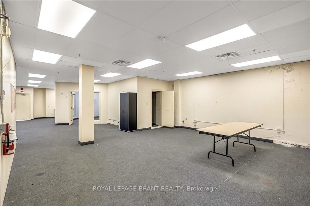 148 Mohawk Street, Unit D - Photo 7