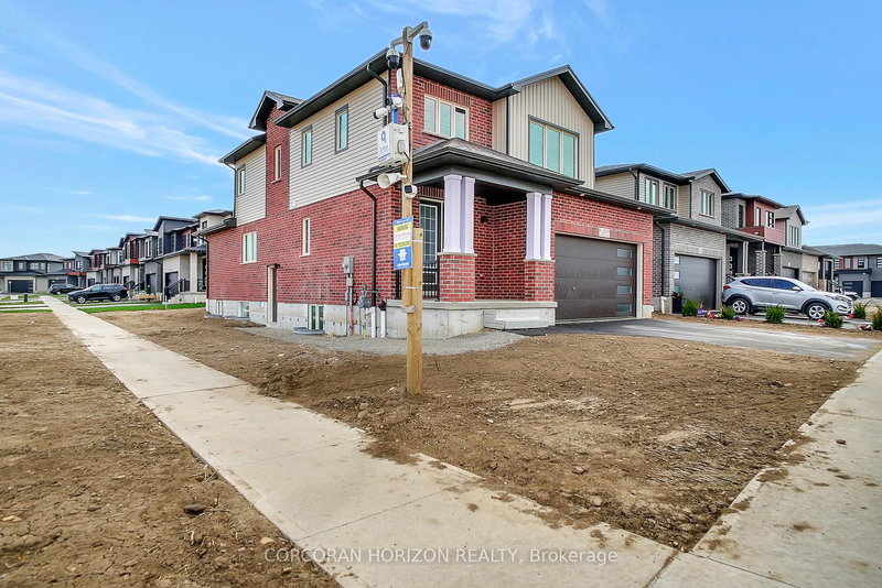 61 - 172 Newman Dr, Cambridge, N1S 0C5 | Image 2