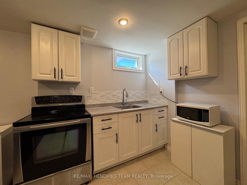 Lower - 14 Rendale Ave, St. Catharines, L2M 6G1 | Image 3