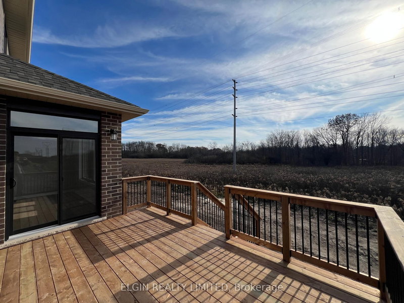 9 Horizon Crt, Central Elgin, N5P 0E5 | Image 3