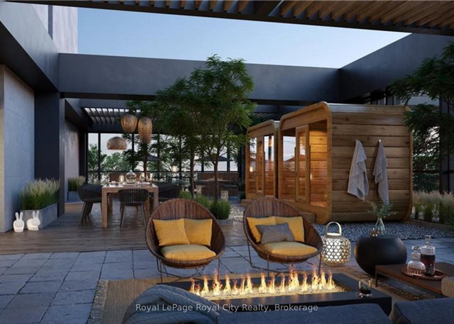 1105 - 741 King Street