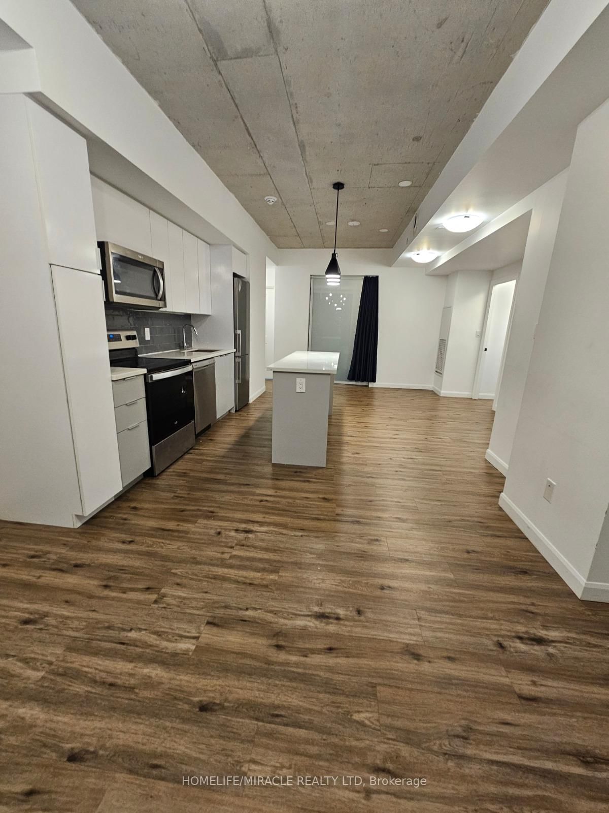 7 Erie Avenue, Unit 712 - Photo 2