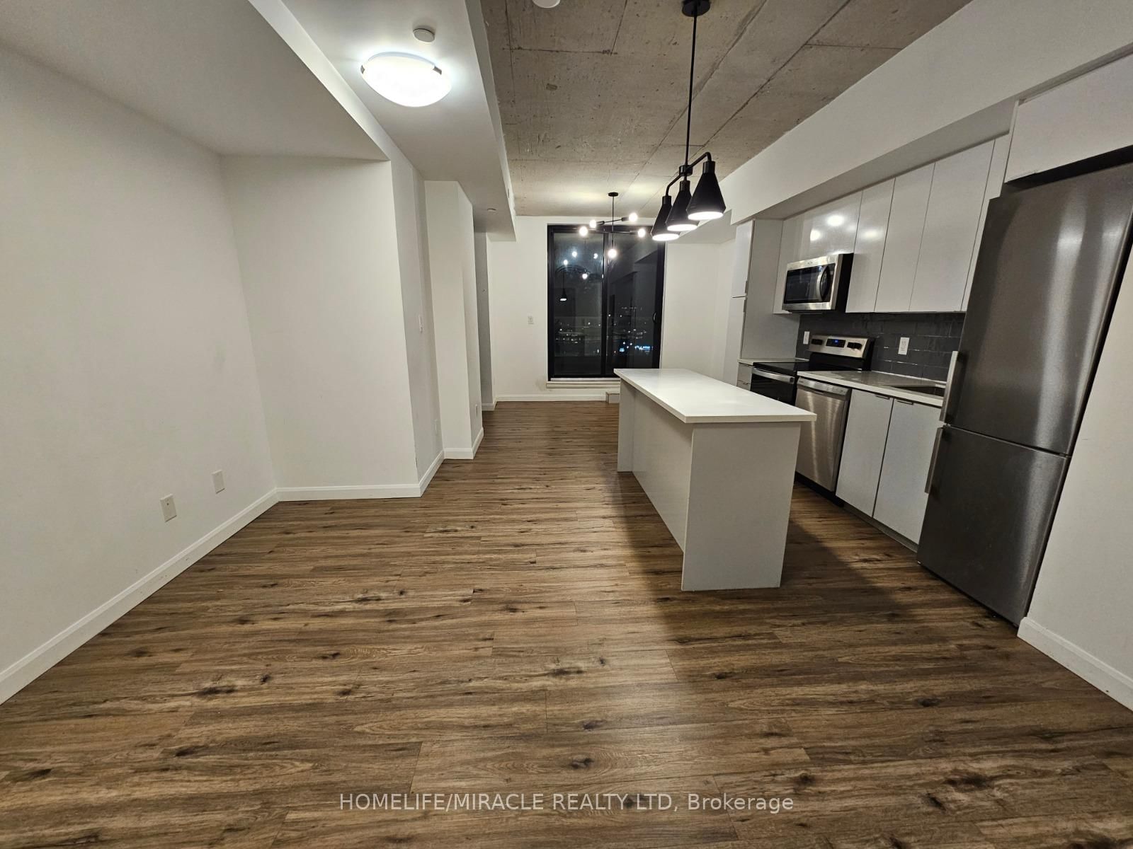 7 Erie Avenue, Unit 712 - Photo 6