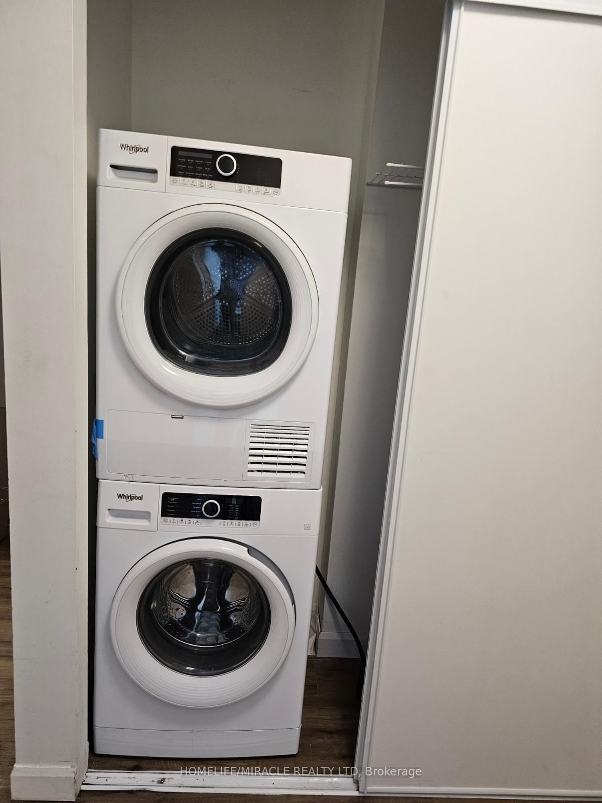 7 Erie Avenue, Unit 712 - Photo 8