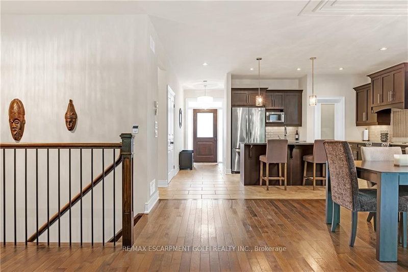 22 Creekside Dr, Niagara-on-the-Lake, L0S 1J0 | Image 3