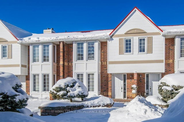 66 - 1 Place D'armes