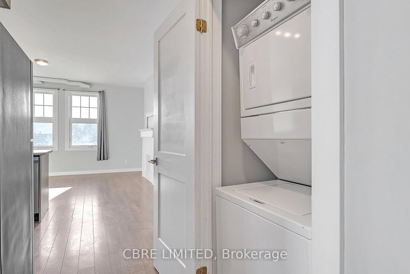 302 - 657 Barton St E, Hamilton, L8L 3A3 | Image 2