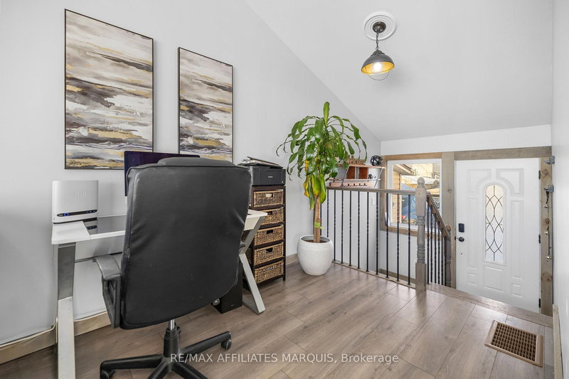 120 Queen St, Smiths Falls, K7A 3N6 | Image 3