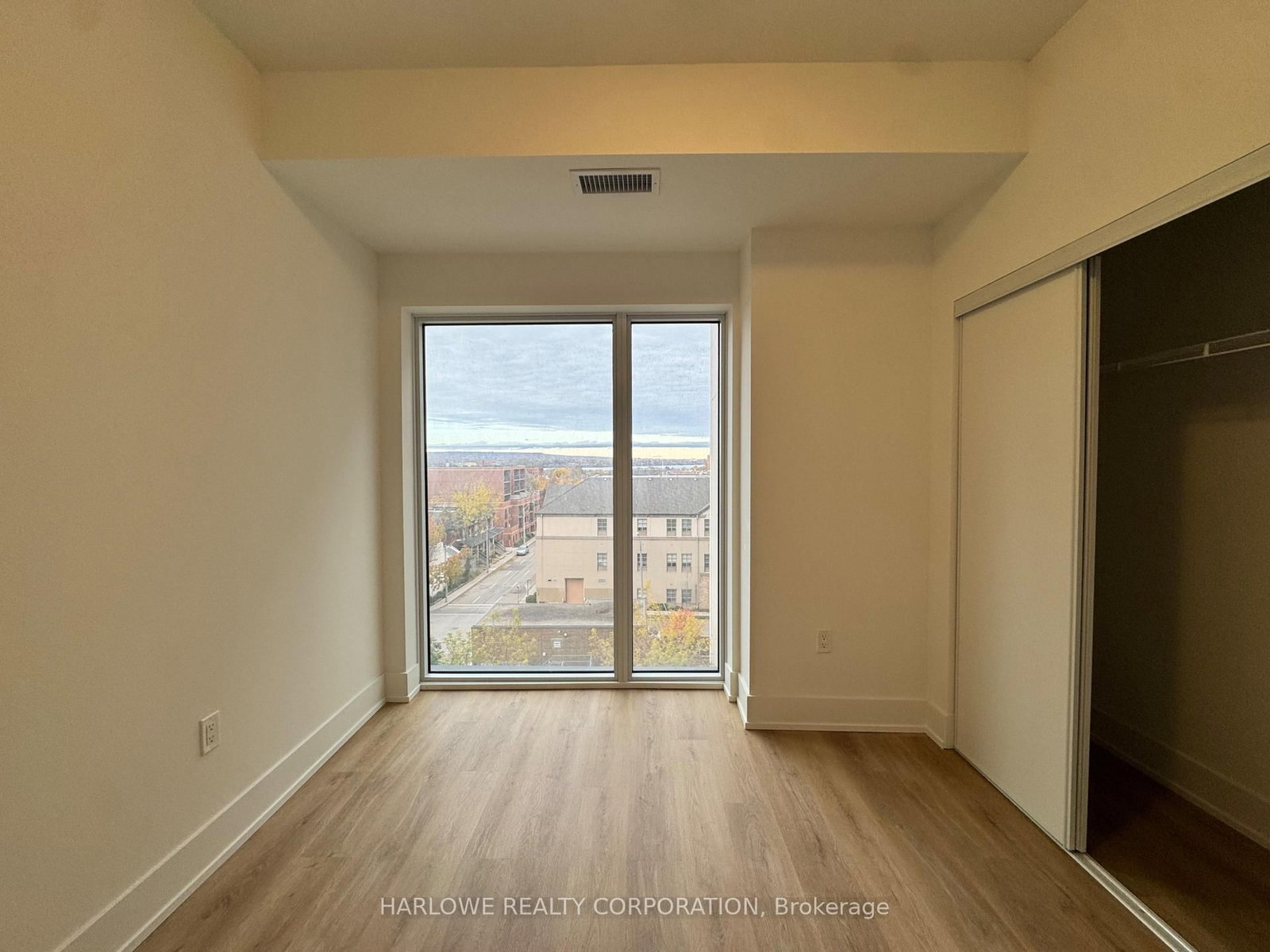 206 King Street W, Unit 506 - Photo 8