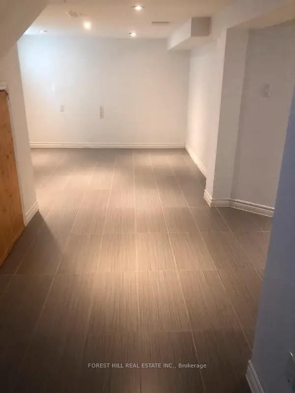 76 Wexford Ave S, Hamilton, L8K 2N6 | Image 2