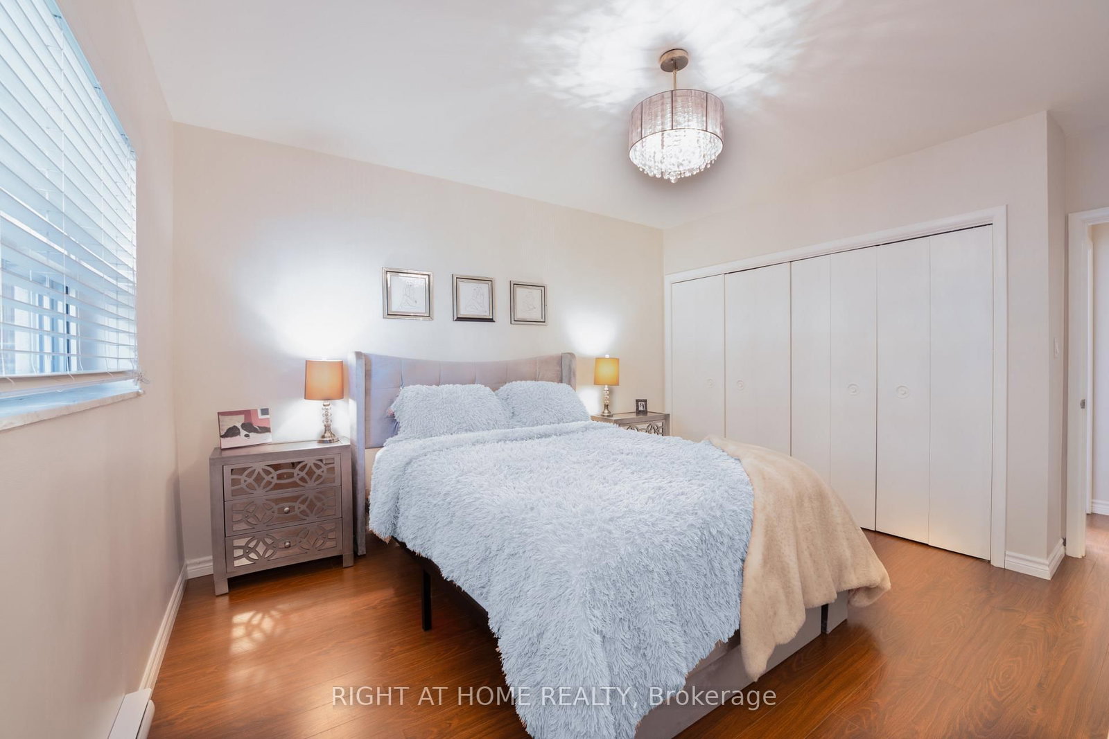 Condo for lease at 211-11 Woodman Drive, Hamilton, Ontario, L8K 4E3 - Corman - MLS: X12759882