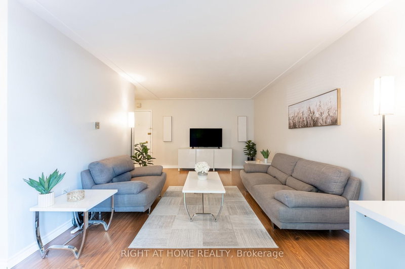 211 - 11 Woodman Dr S, Hamilton, L8K 4E3 | Image 3