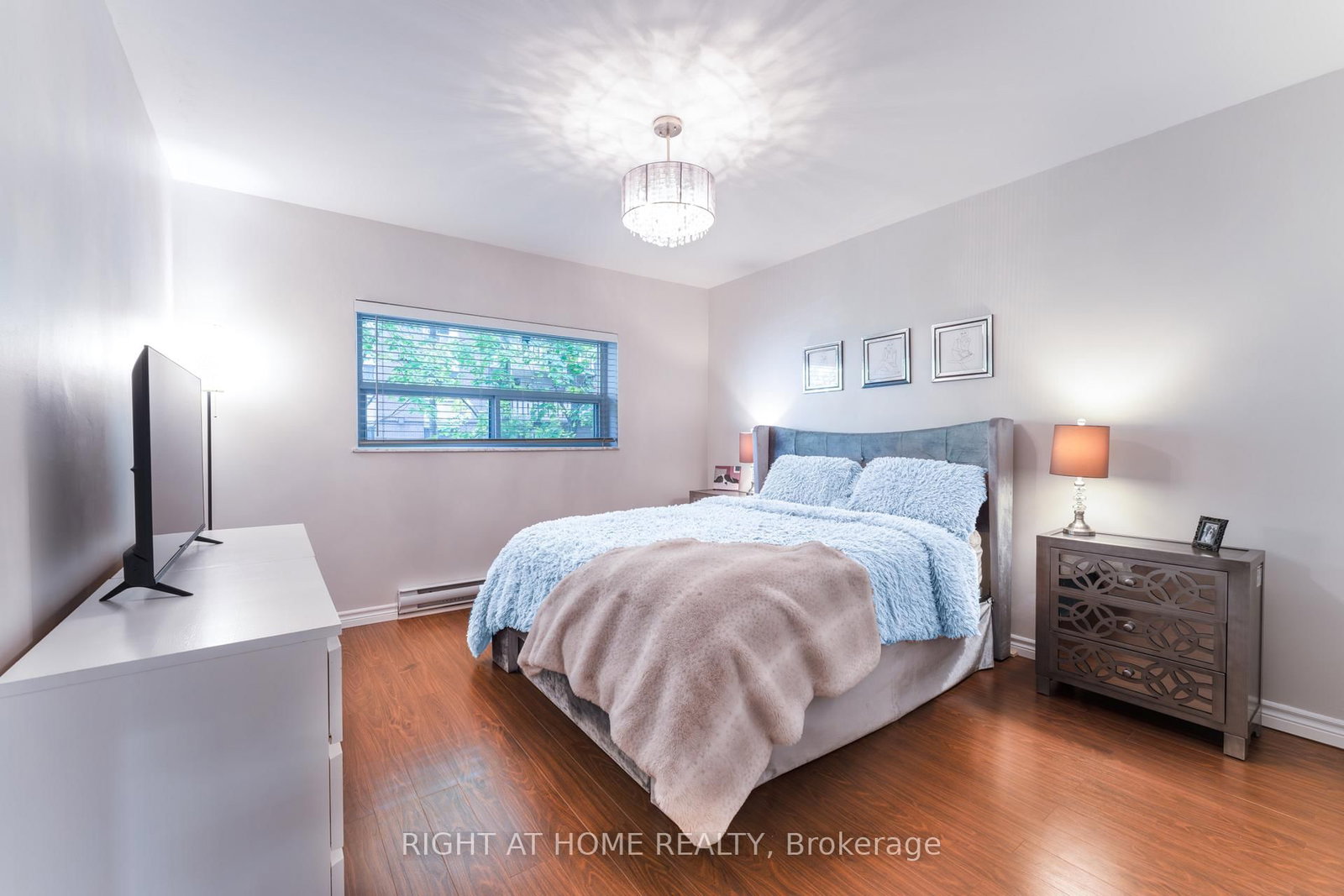 Condo for lease at 211-11 Woodman Drive, Hamilton, Ontario, L8K 4E3 - Corman - MLS: X12759882