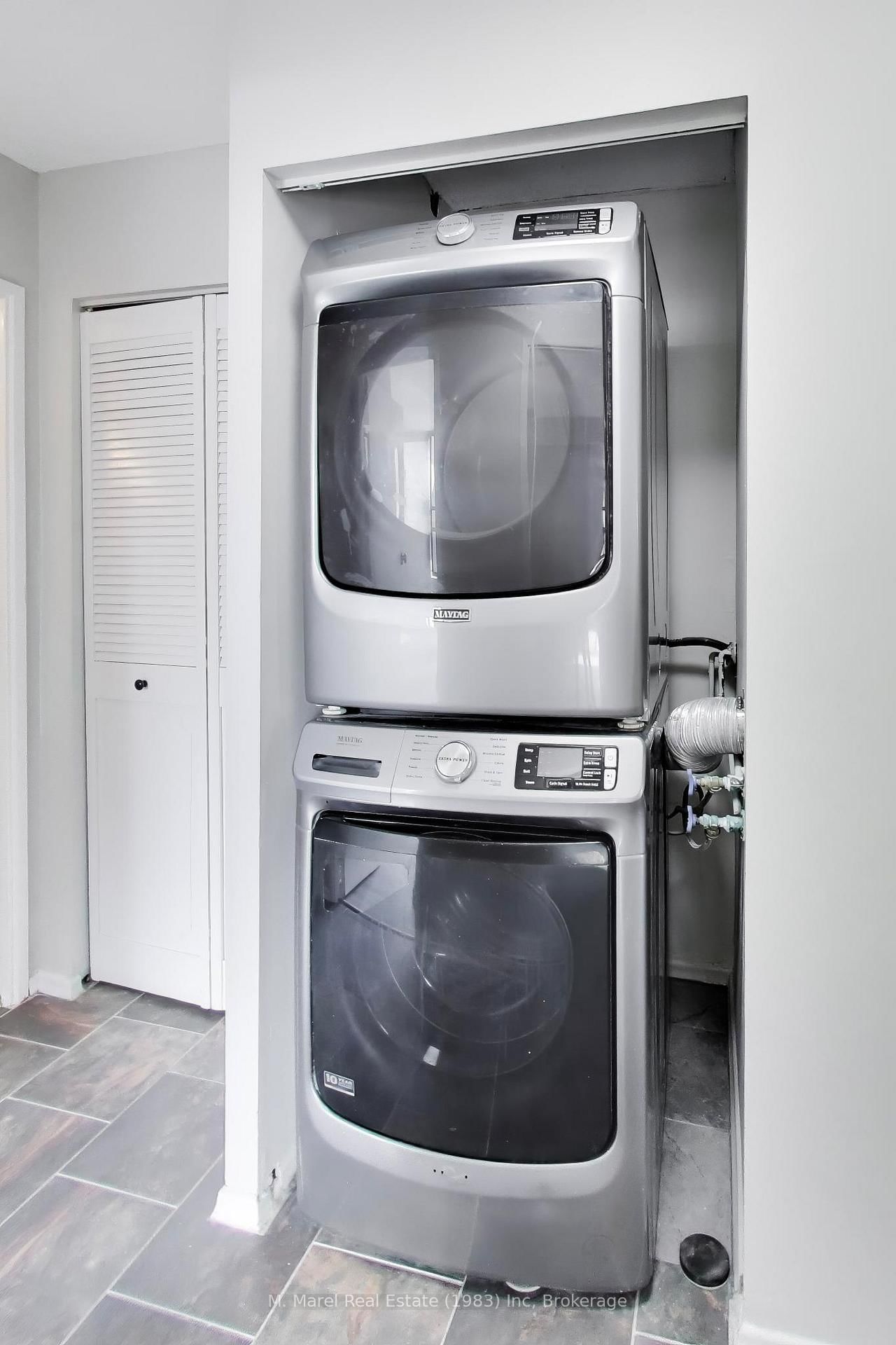 Condo for sale at 603-222 Jackson Street, Hamilton, Ontario, L8P 4S5 - Durand - MLS: X12760098