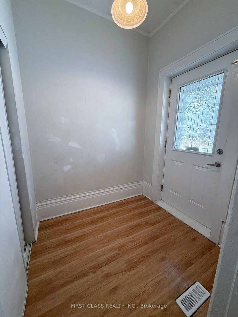 432 CHARLOTTE St, London East, N5W 4A4 | Image 2