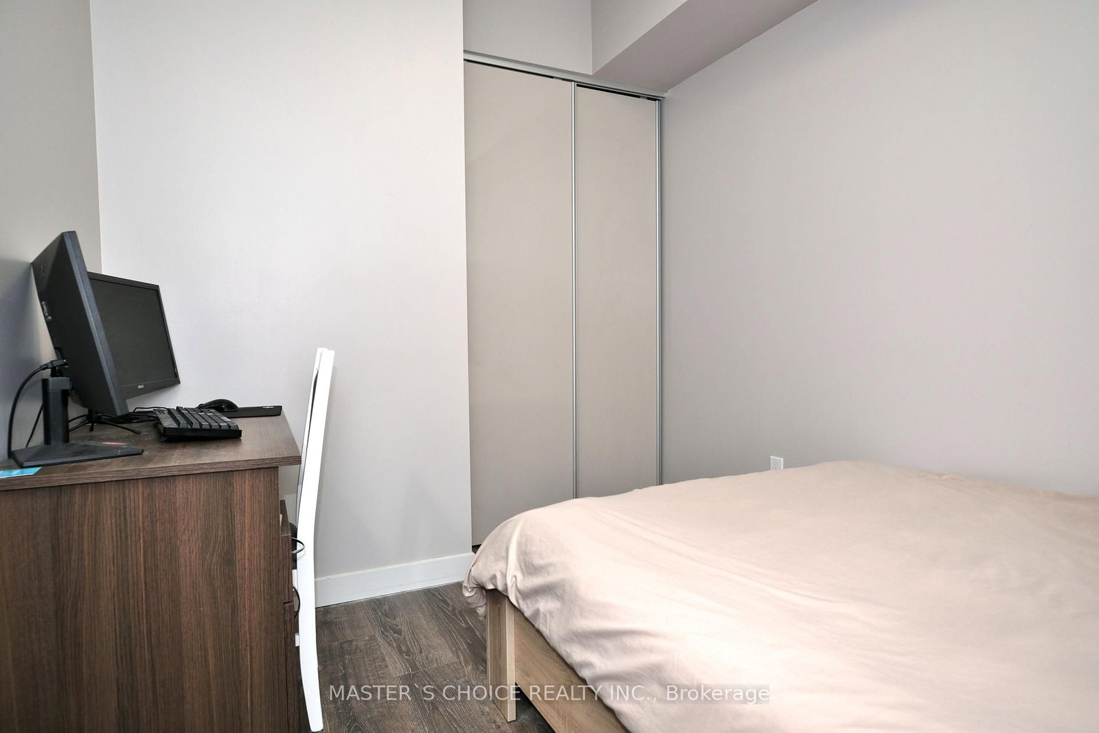 308 Lester Street, Unit 605 - Photo 15