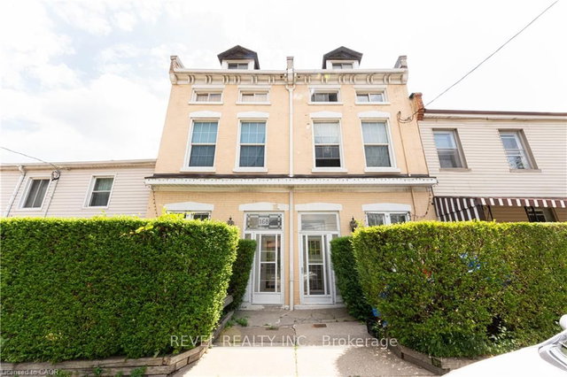 166-168 Macnab Street N