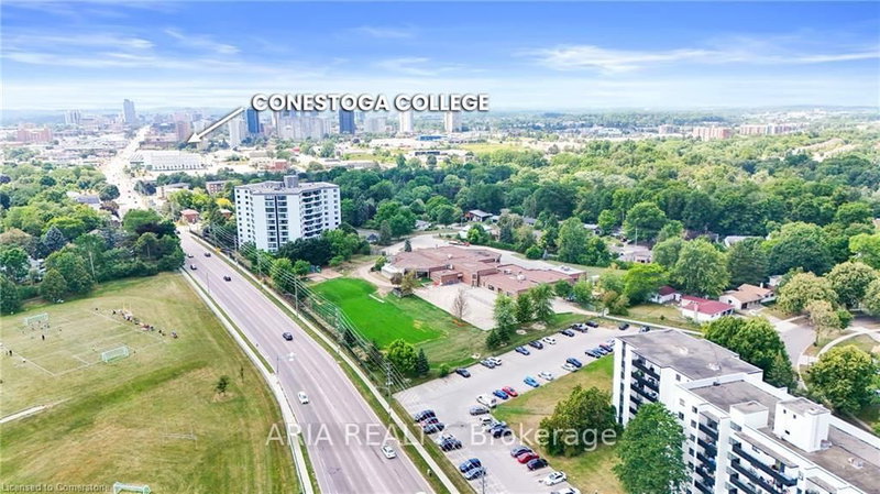 365 Dale Cres, Waterloo, N2J 3Y6 | Image 2