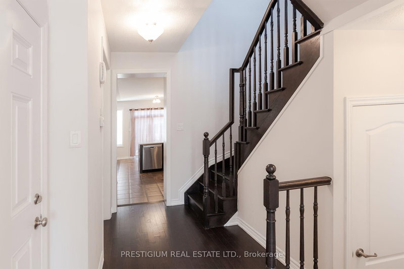 129 Sweetvalley Dr, Ottawa, K4A 1A4 | Image 3