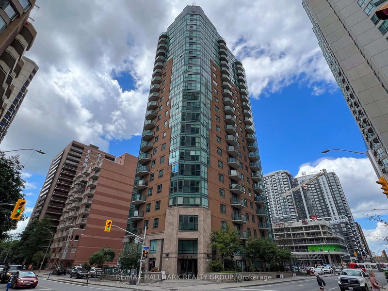 home for lease on 1903-445 Laurier Avenue West Avenue W
