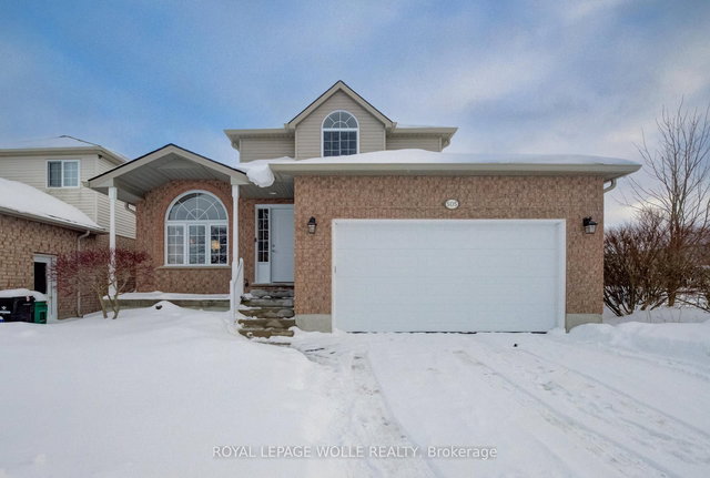 505 Sandbanks Crescent