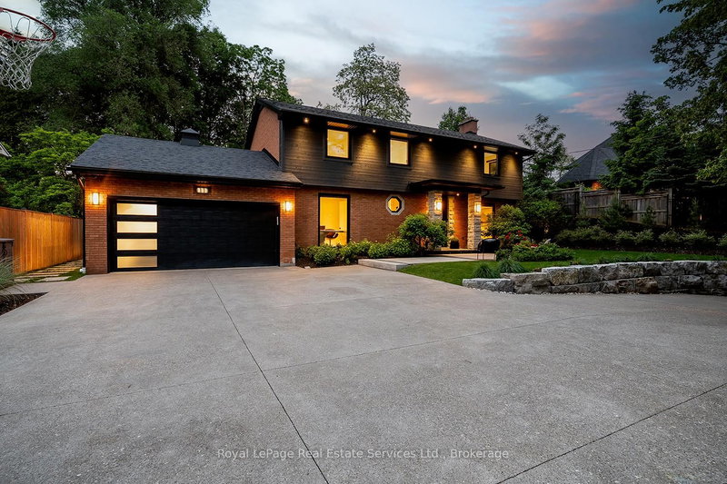 111 Judith Cres, Hamilton, L9G 1L3 | Image 2