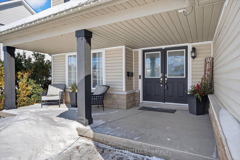 1726 Ravenwood Dr, Peterborough, K9K 2P6 | Image 2