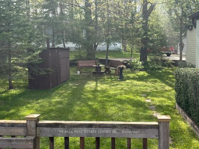 21 Maple Grove Village Road • Southgate, ON photo 28