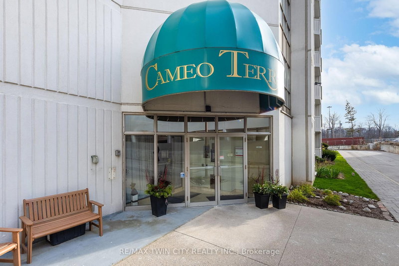 508 - 3267 KING ST. St E, Kitchener, N2A 4A4 | Image 2