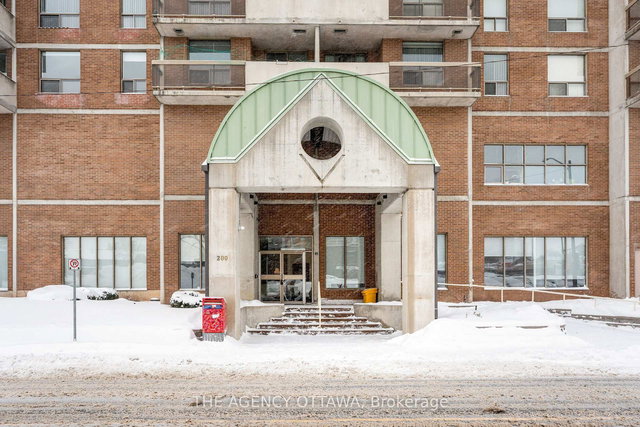 501 - 200 Lafontaine Avenue